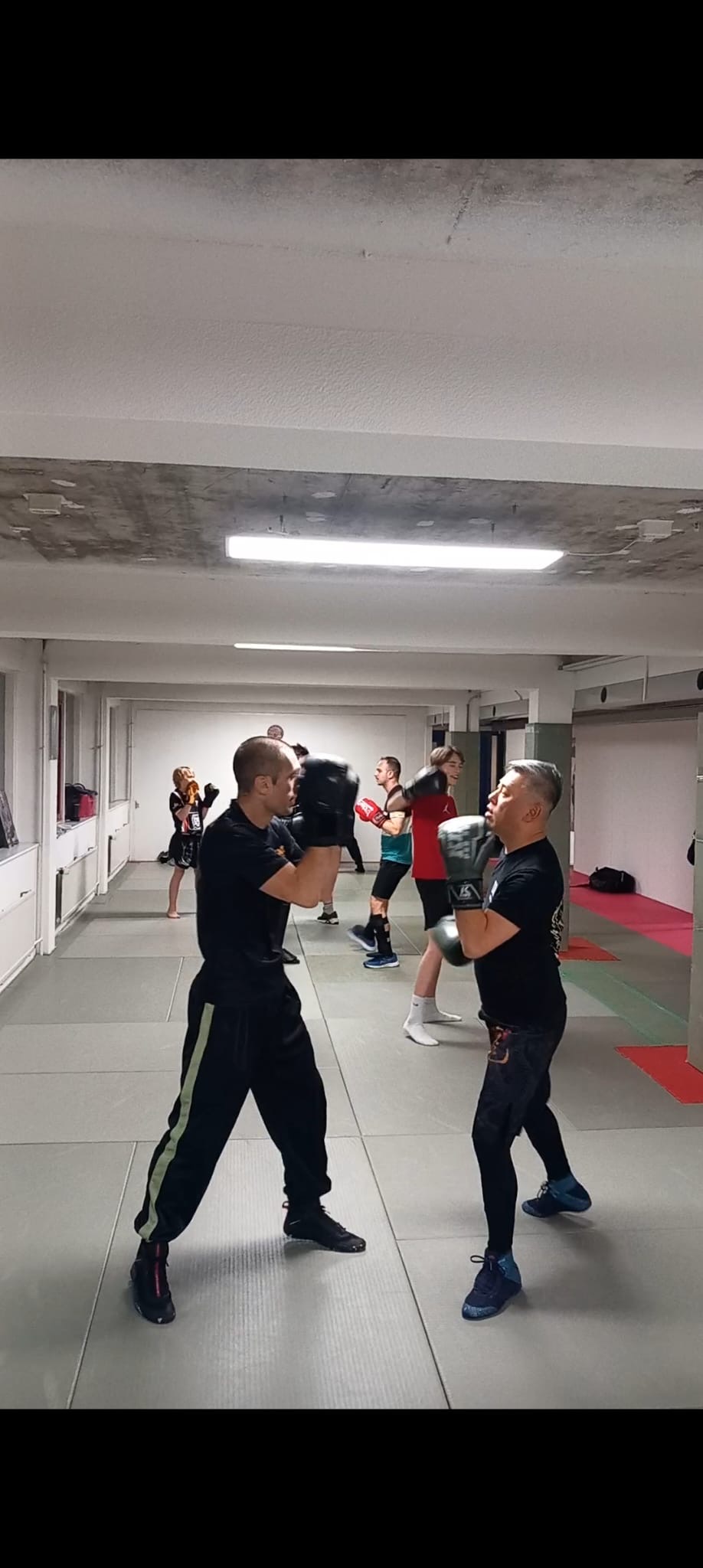Kickboksen bij Tsuyoi – Energie, discipline en <span>zelfvertrouwen</span>
