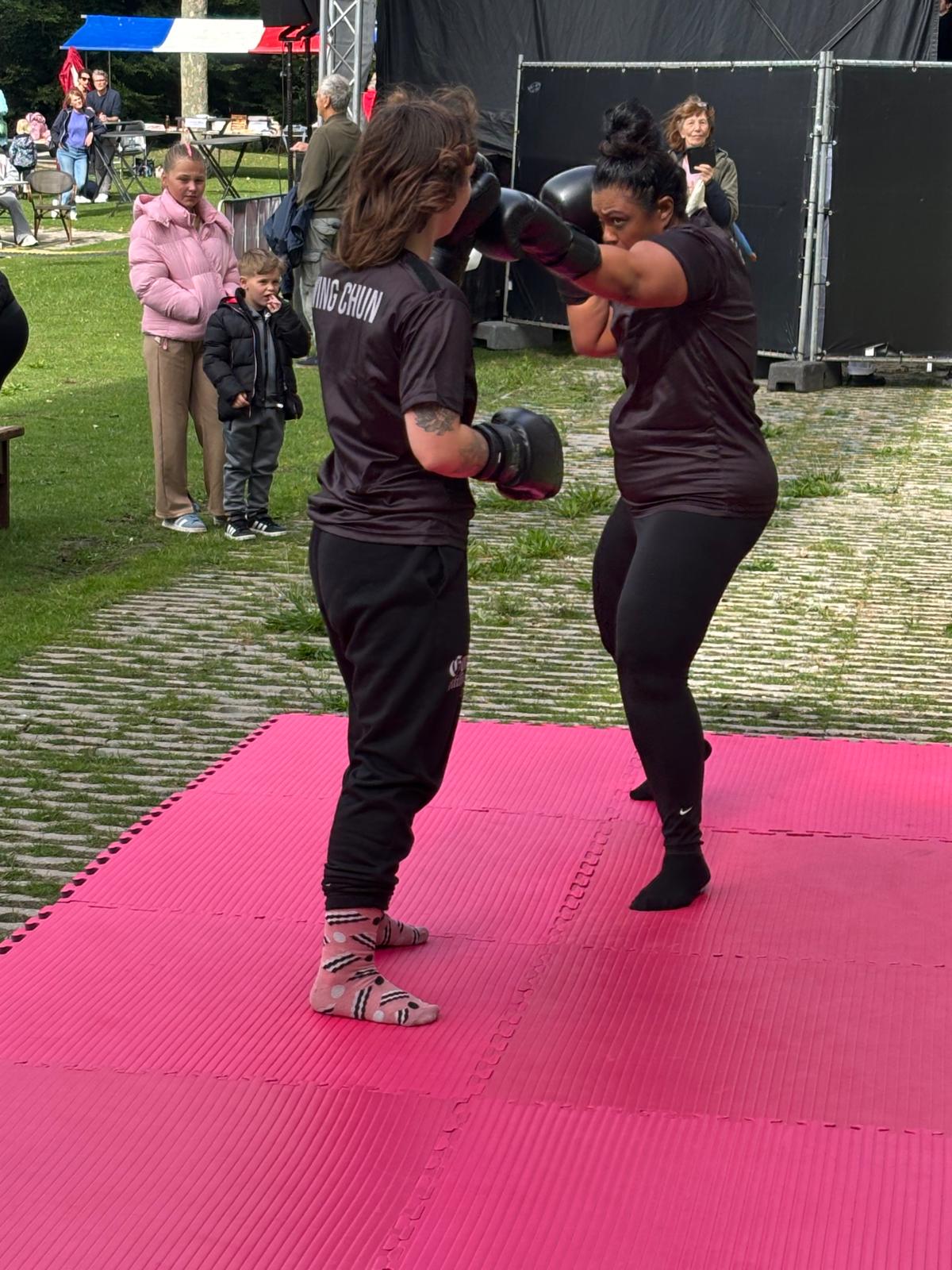 Kickboksen voor vrouwen bij Tsuyoi – Sterk, fit en vol <span>zelfvertrouwen</span>
